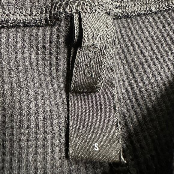 Skims: Black Waffle Leggings - Picture 6 of 9